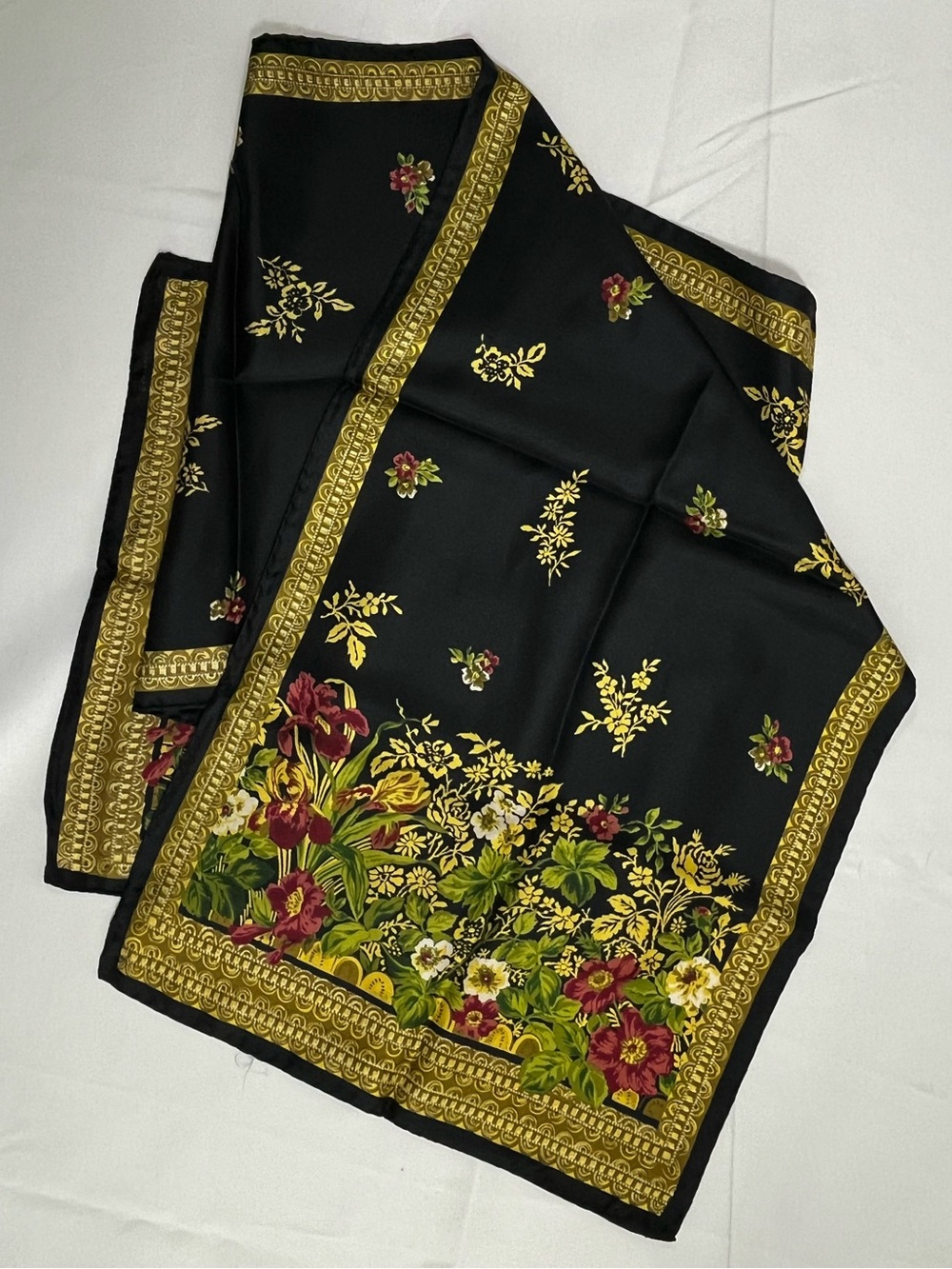 Vintage 90s Smithsonian Silk Scarf - Cascading Flowers - Picture 2 of 16